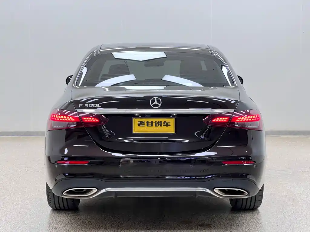 Mercedes-Benz E-Class — миниатюра 6