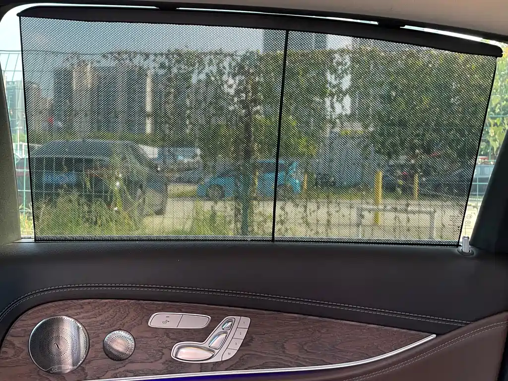 Mercedes-Benz E-Class — миниатюра 14