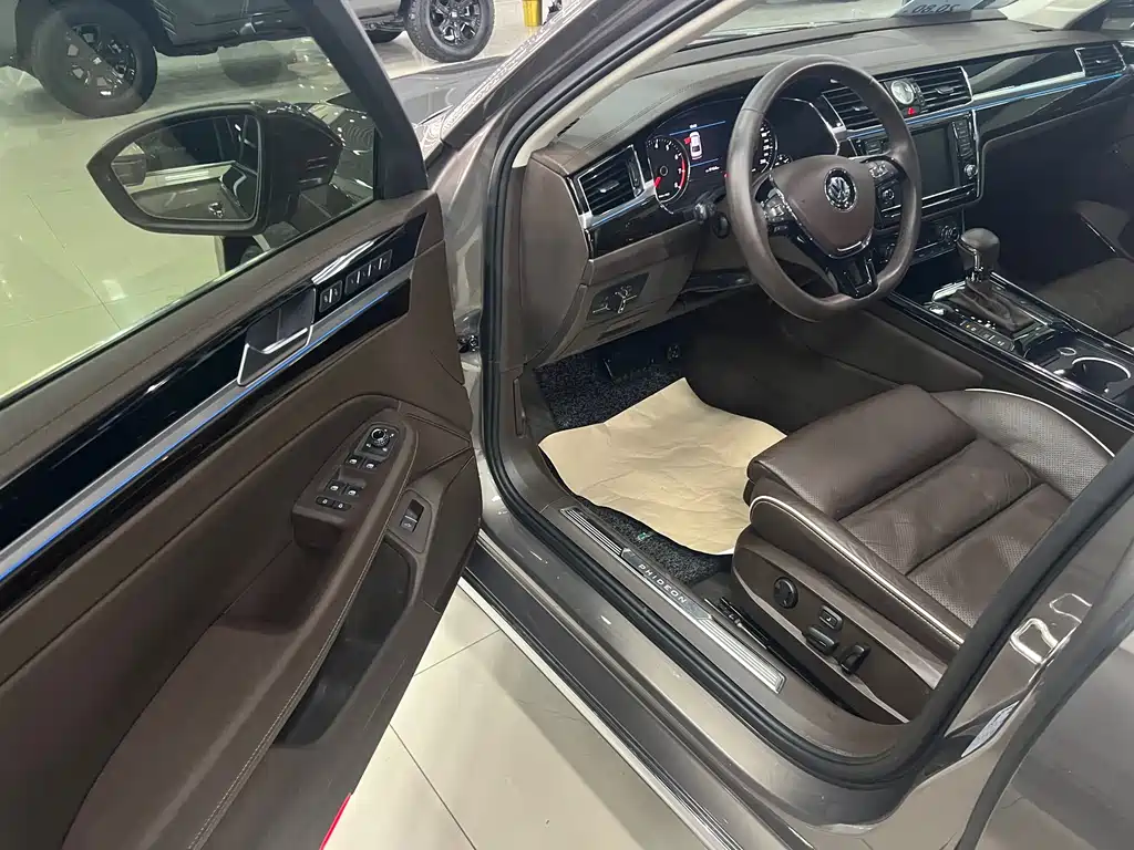 Volkswagen Phideon 2016 480 V6