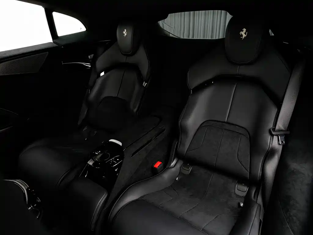 Ferrari Purosangue — миниатюра 20