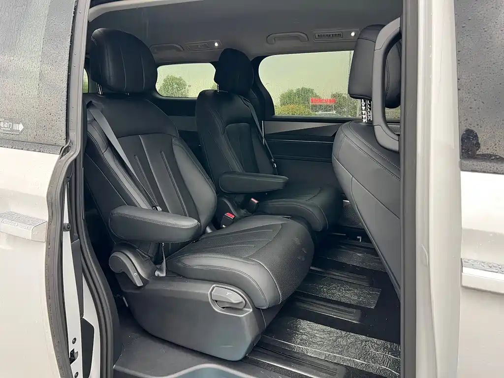 BYD M9 — миниатюра 12