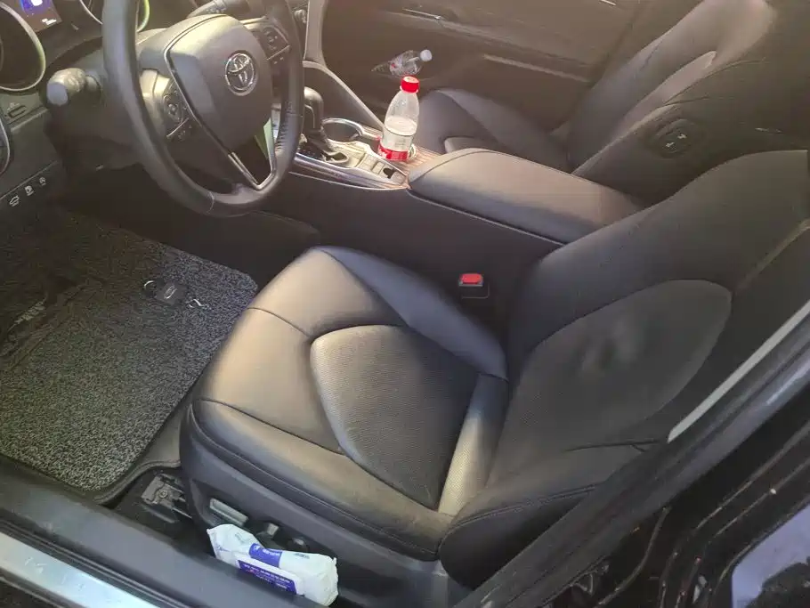 Toyota Camry — миниатюра 9