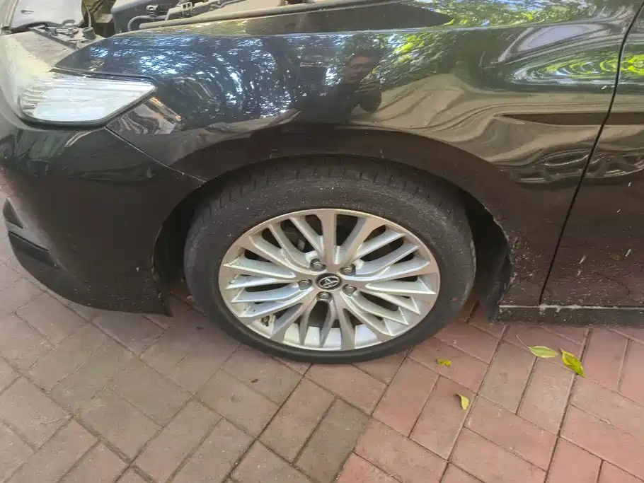 Toyota Camry — миниатюра 6