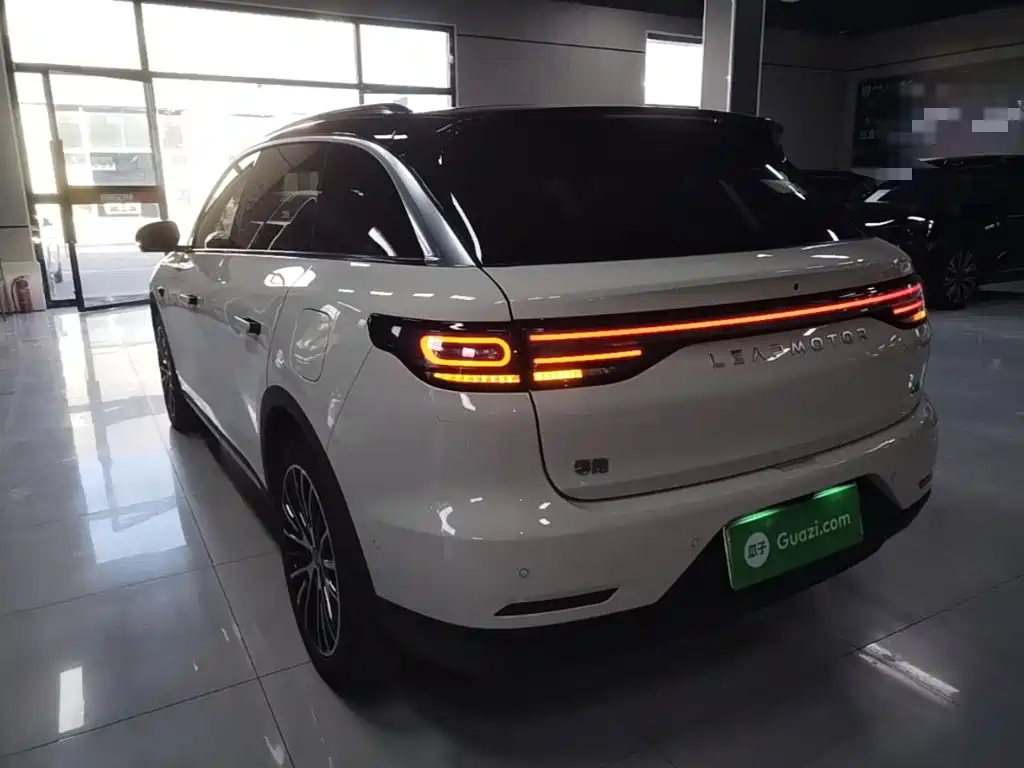 Leapmotor Leapmotor C11 — миниатюра 5