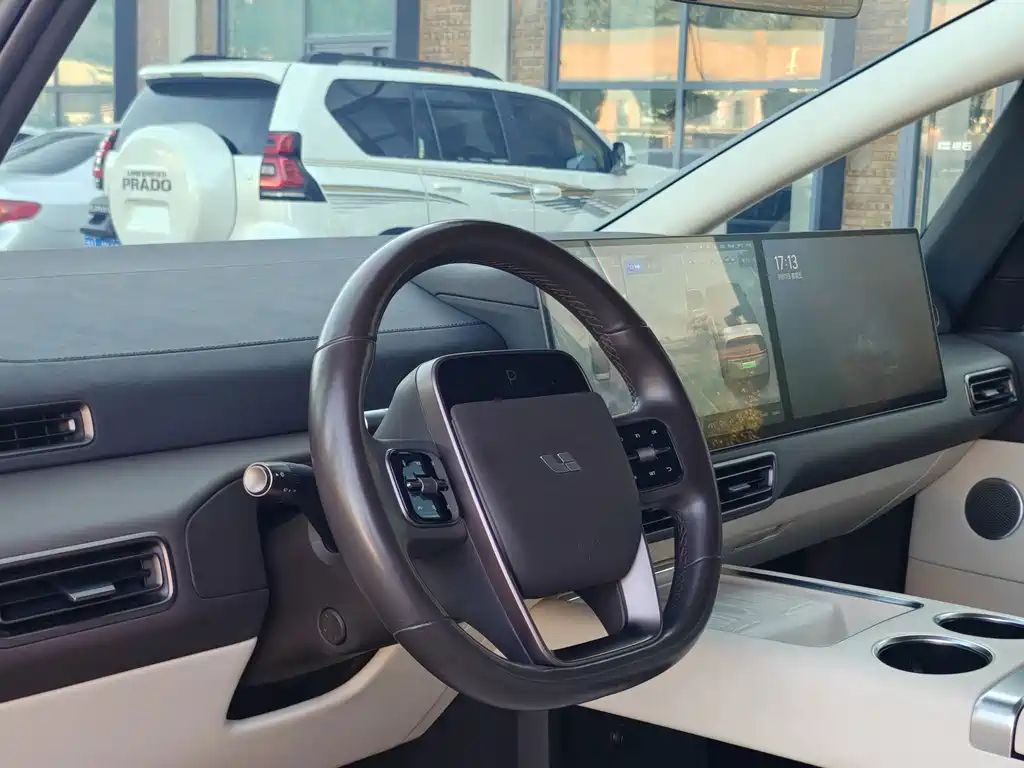 Li Auto Li MEGA — миниатюра 12