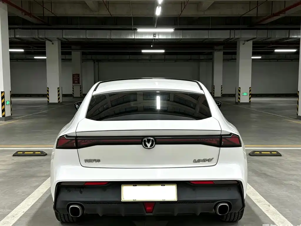 Changan UNI-V 2022 1.5T Luxury