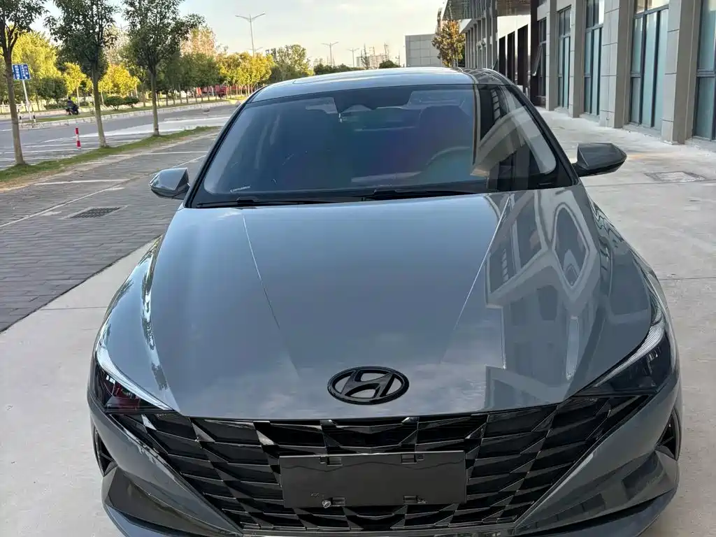 Hyundai Elantra — миниатюра 2