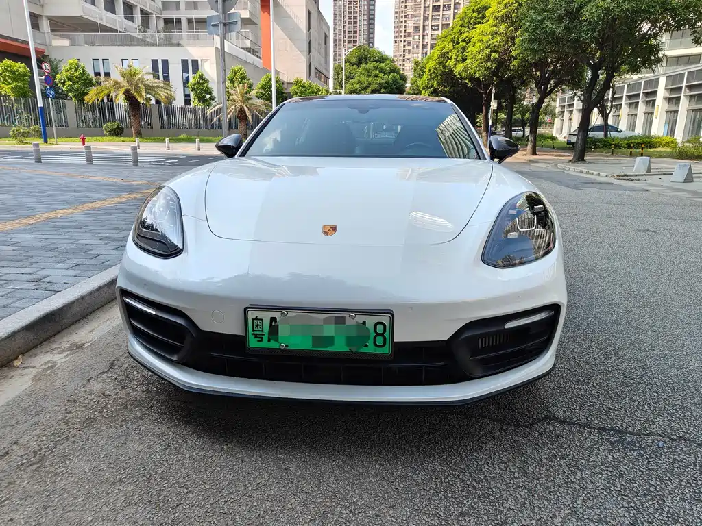 Porsche Panamera Hybrid — миниатюра 2
