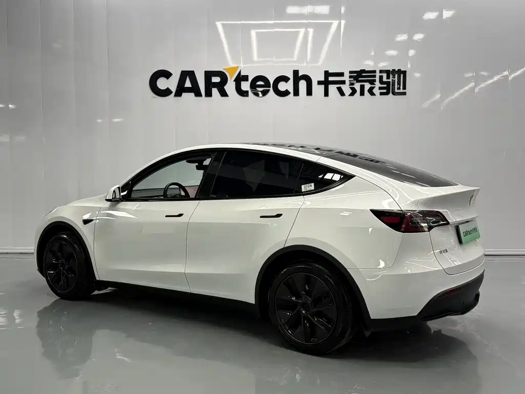 Tesla Model Y — фотографии объявления, Фото 13