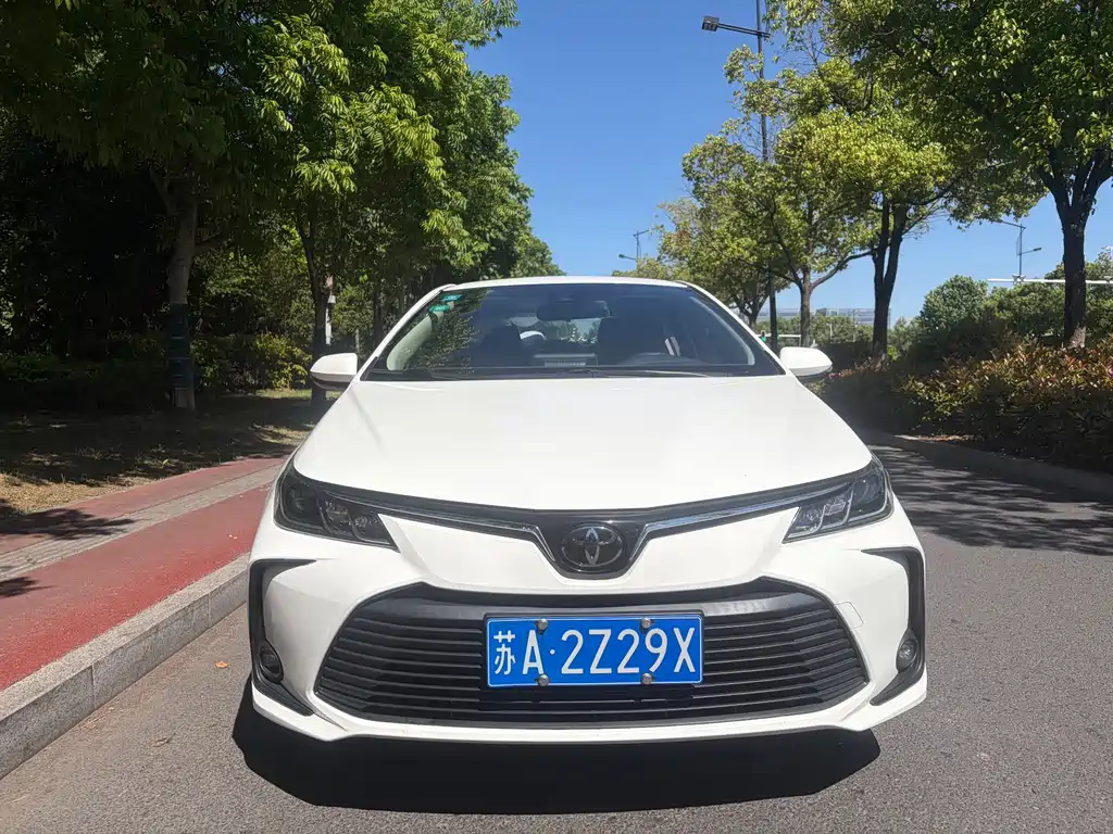 Купить Toyota Corolla
