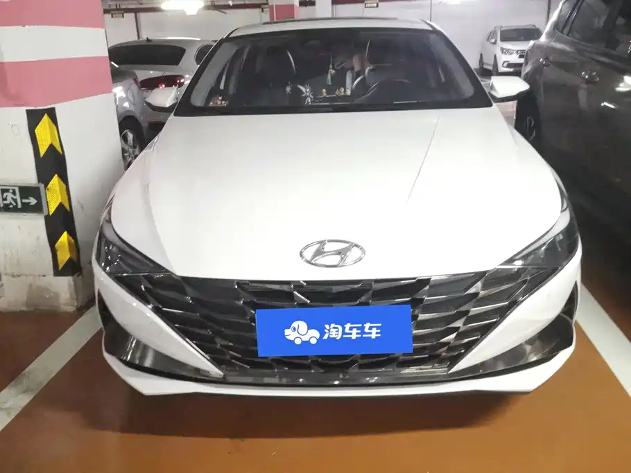 Hyundai Elantra — миниатюра 2