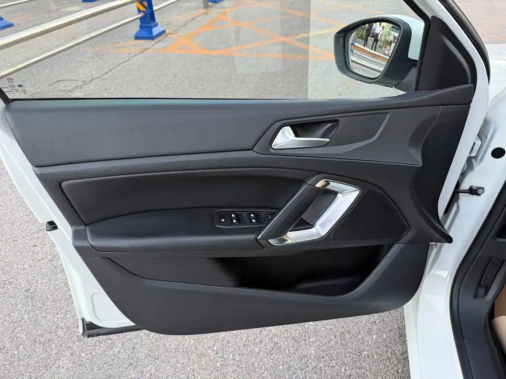 Peugeot 308S — миниатюра 12