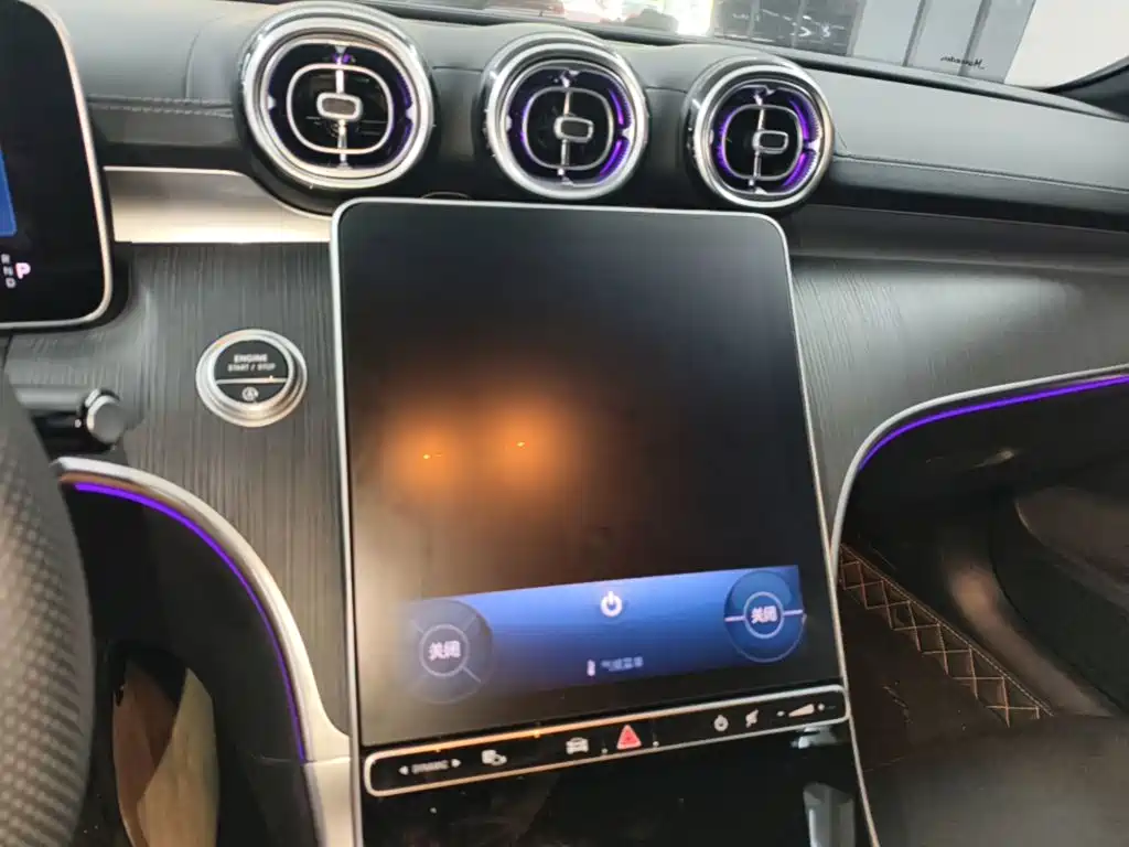 Mercedes-Benz C-Class — миниатюра 13