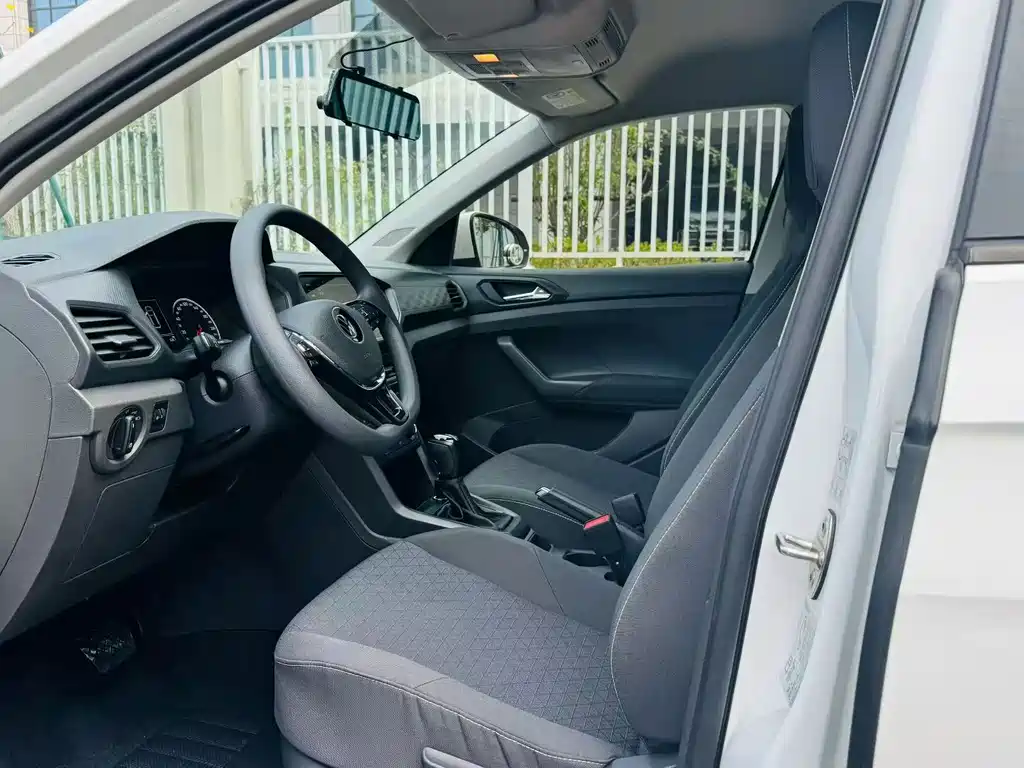 Volkswagen T-Cross — миниатюра 4
