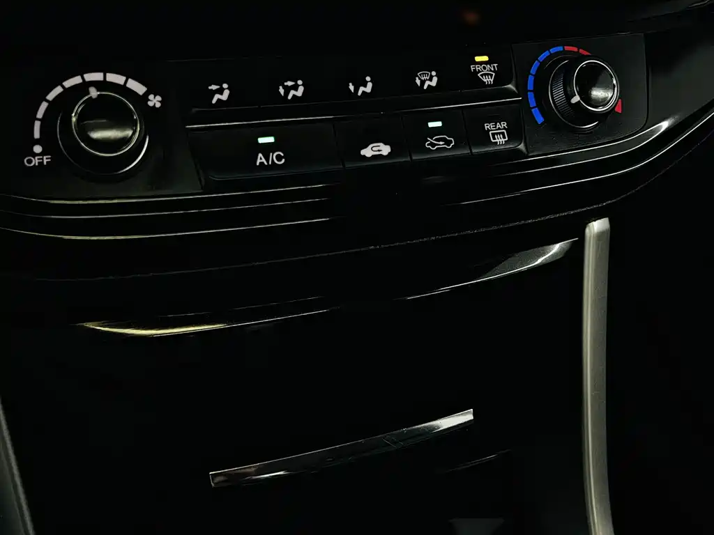 Honda Accord — миниатюра 12
