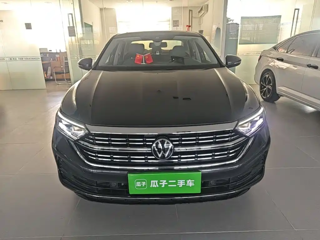 Volkswagen Sagitar — миниатюра 3