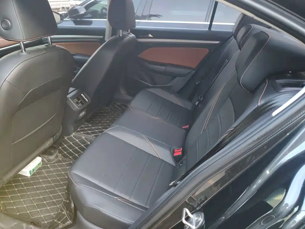 Volkswagen Bora — миниатюра 18