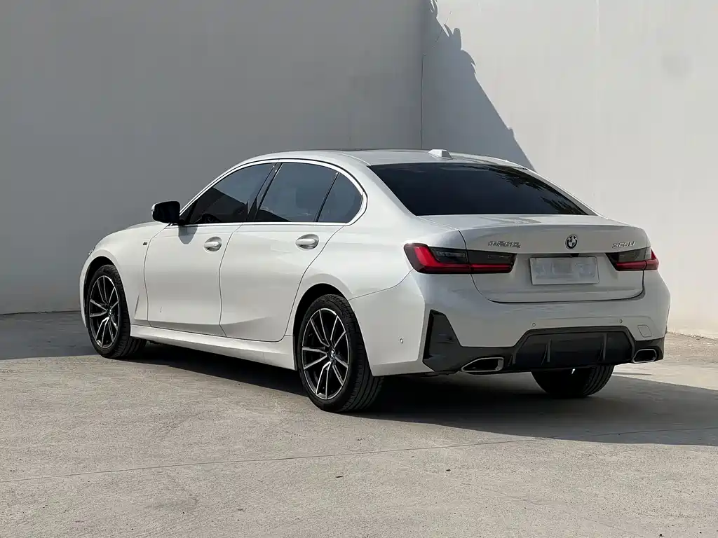 BMW 3 Series — миниатюра 3