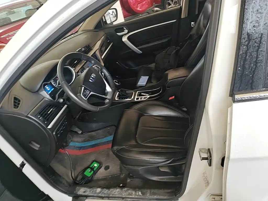 Geely Emgrand — миниатюра 15