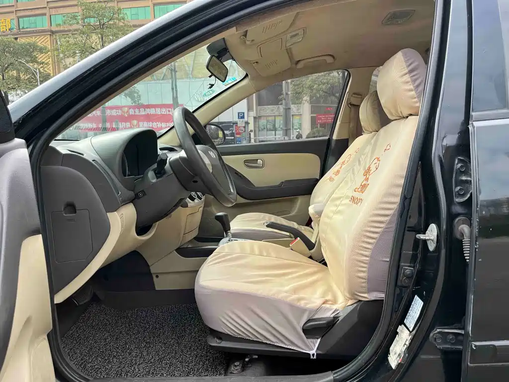 Hyundai Elantra 2011 1.6L AT Comfort
