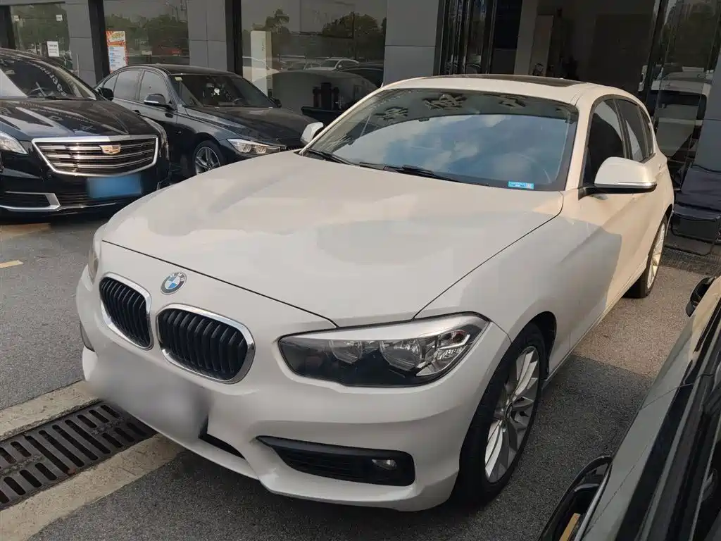 BMW 1 Series (Import) 2016