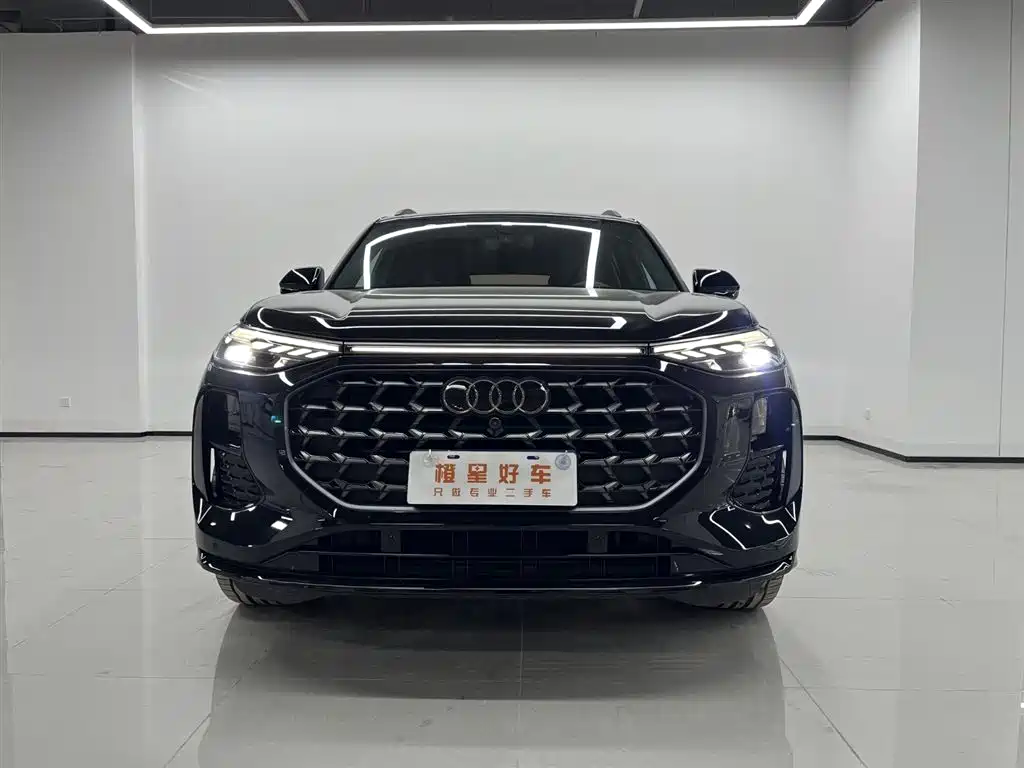 Audi Q6 2024 45 TFSI quattro 6 мест
