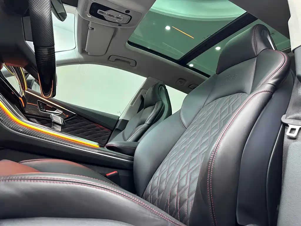 Audi Q8 — миниатюра 14