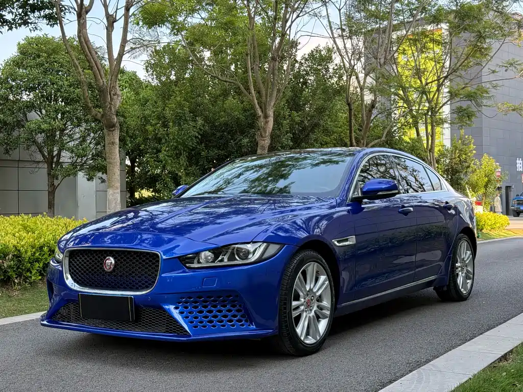 Jaguar XEL 2019