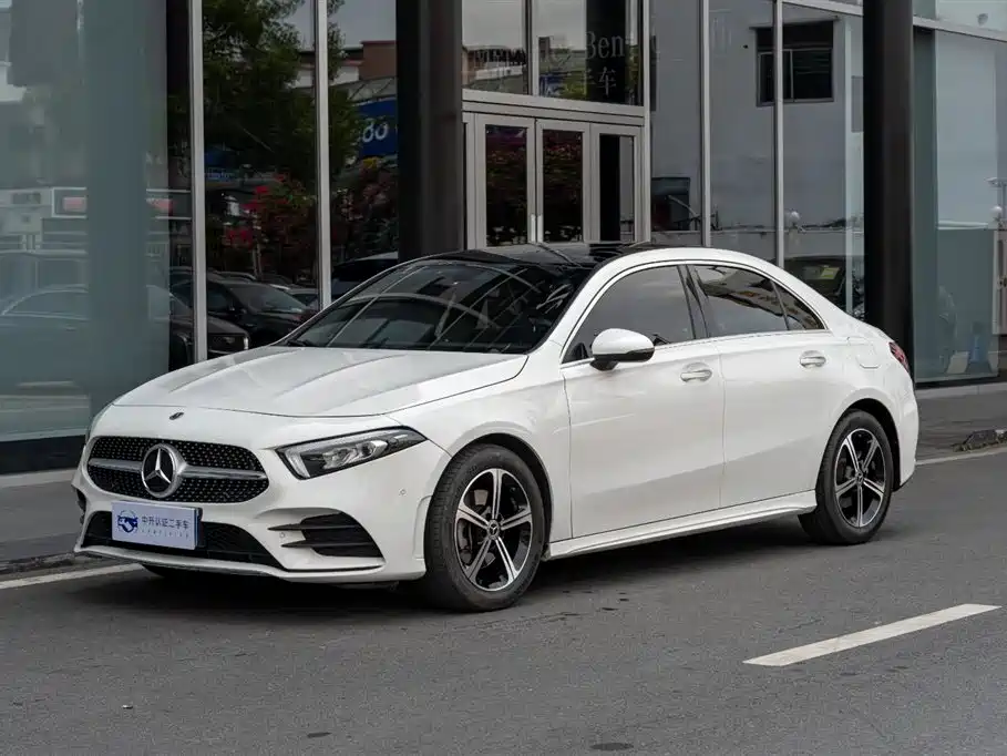 Mercedes-Benz A-Class A 2023 A 200 L Fashion