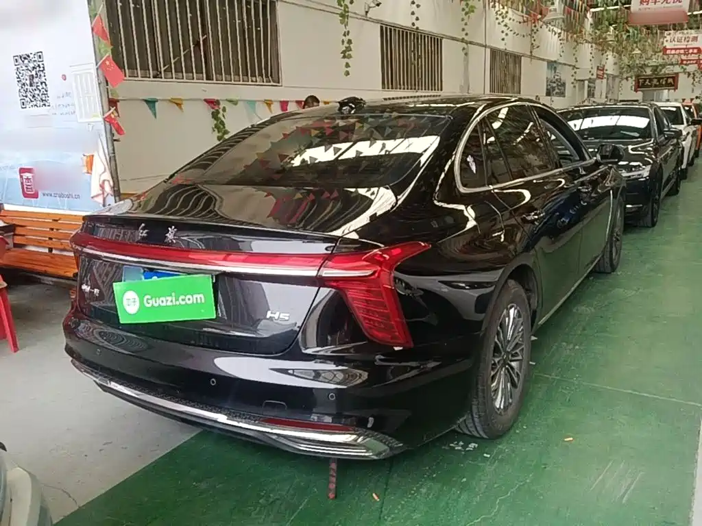 Hongqi Hongqi H5 — миниатюра 7