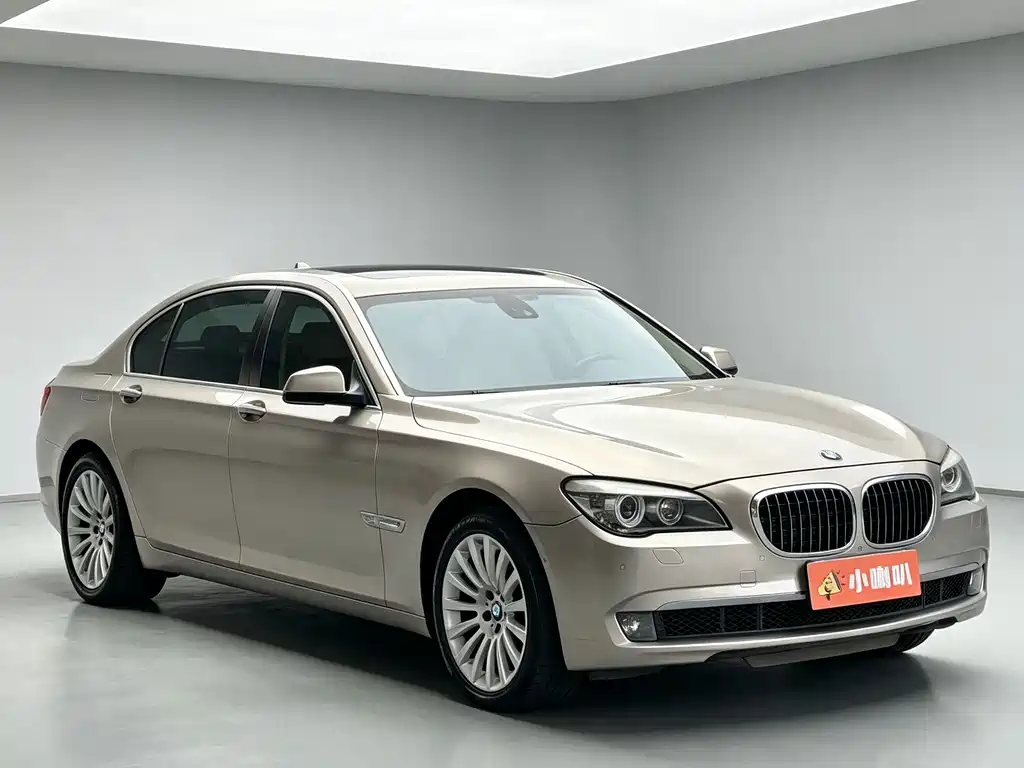 BMW 7 Series — миниатюра 4