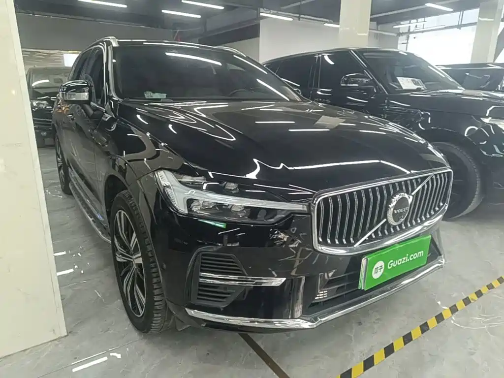 Volvo XC60 PHEV — миниатюра 4