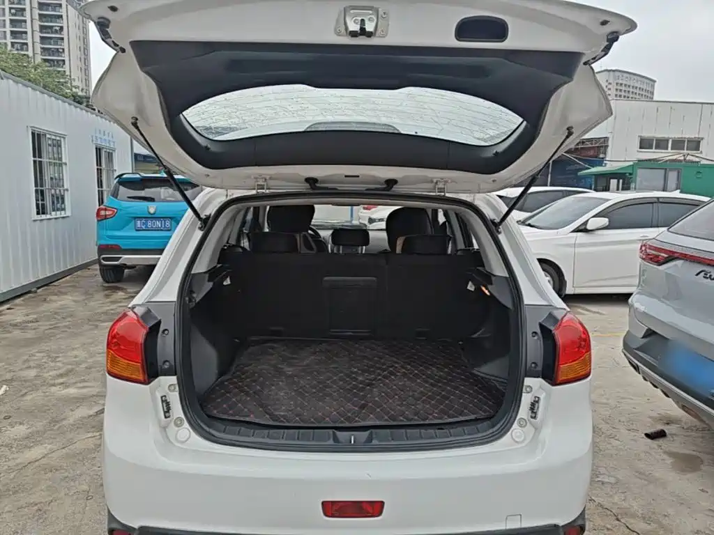 Mitsubishi ASX — миниатюра 19