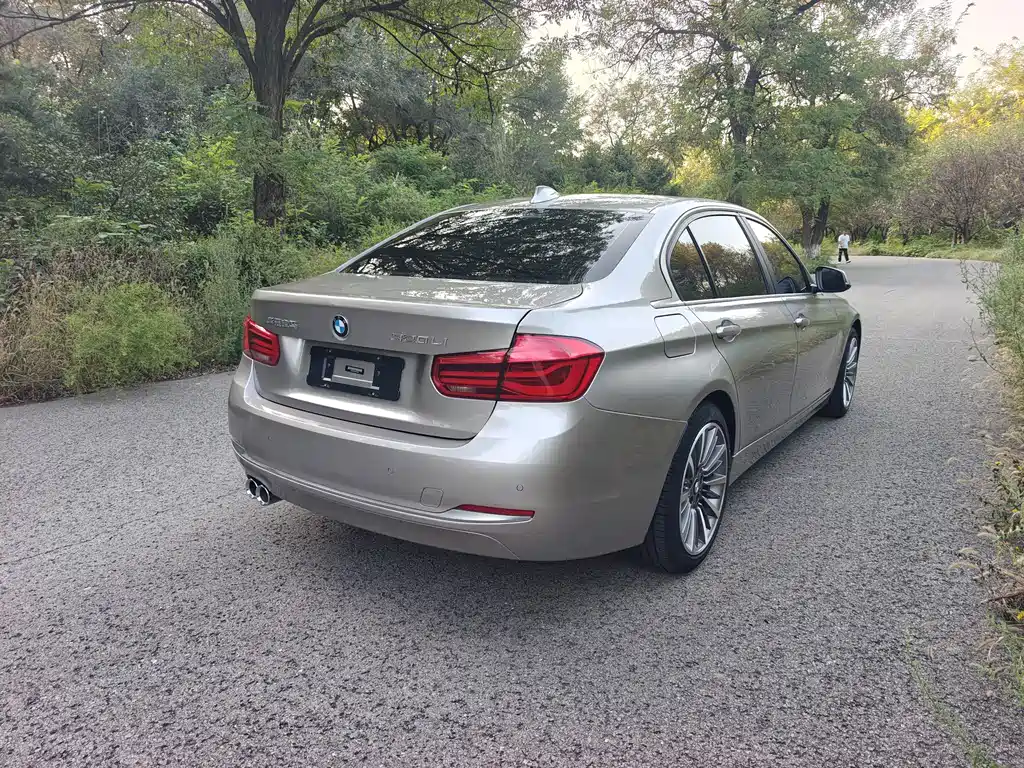 BMW 3 Series — миниатюра 4