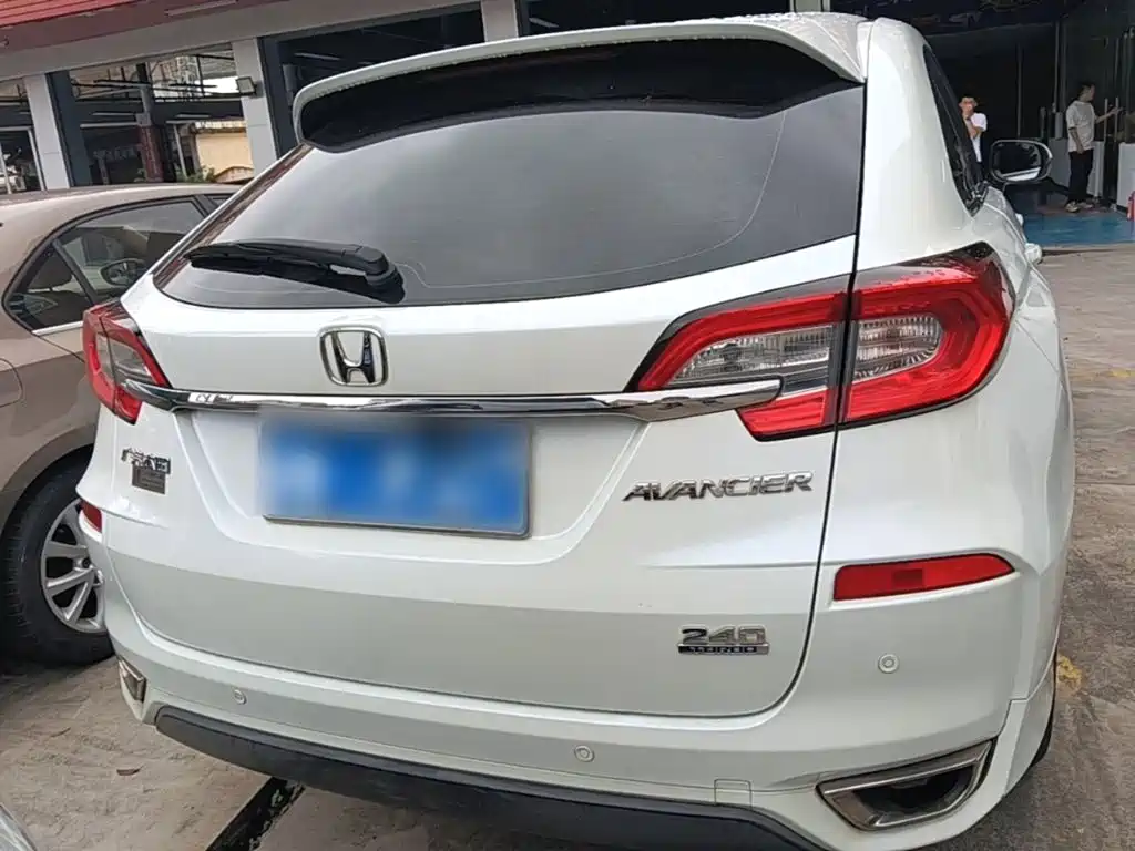 Honda Avancier — миниатюра 6