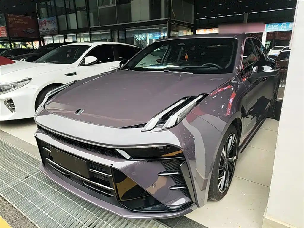Lynk & Co 03 2025