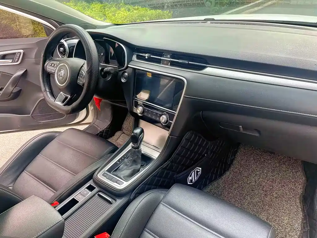 MG 6 2017 20T AT Luxury Smart Connect V