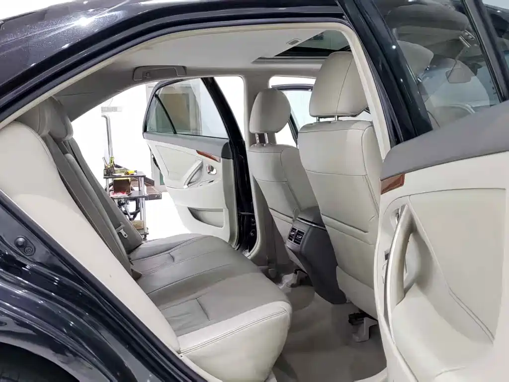 Toyota Camry 2013 200G Luxury