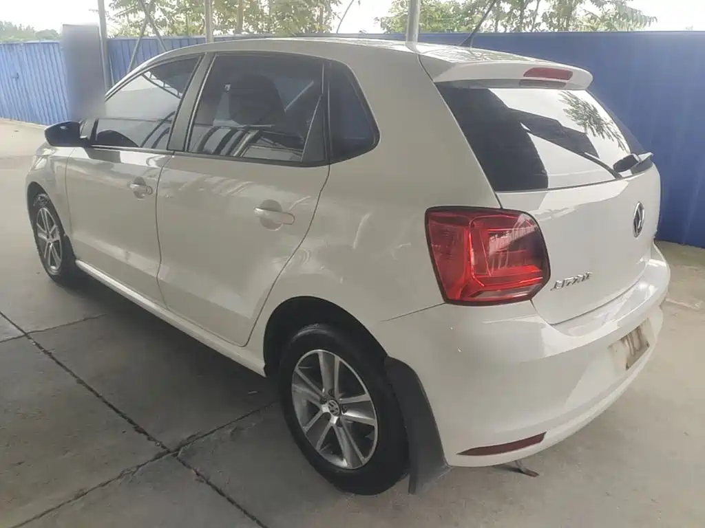 Volkswagen Polo — миниатюра 5