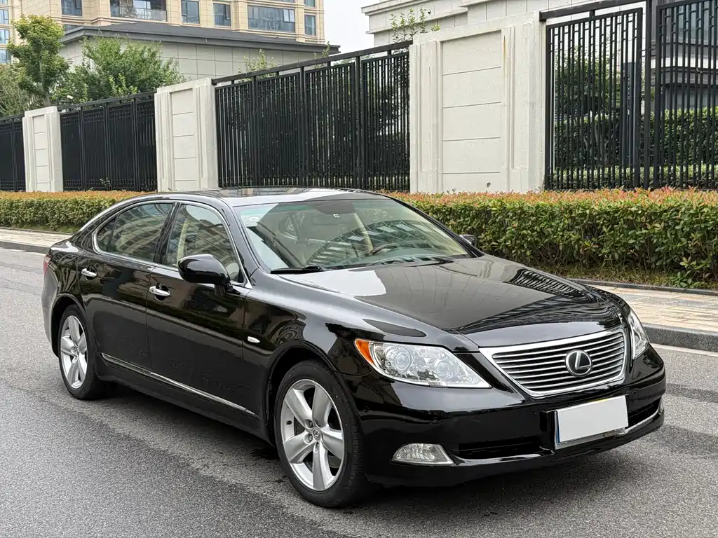 Lexus LS 2006 460L Luxury