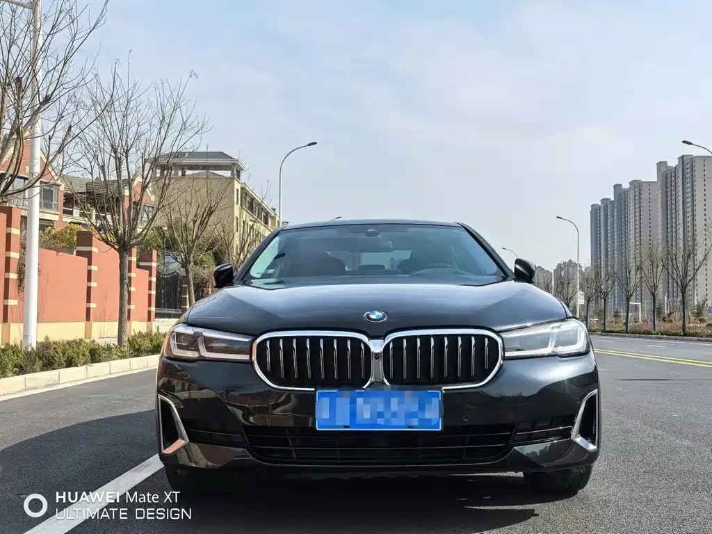 BMW 5 Series — миниатюра 2