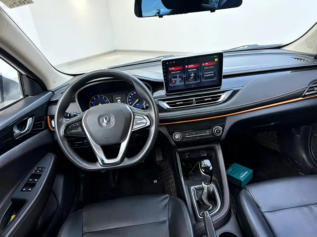 Changan Eado DT — миниатюра 6