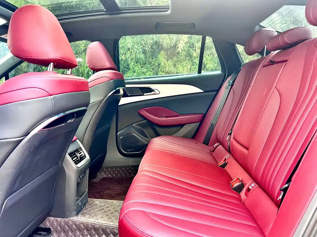 Hongqi Hongqi H5 — миниатюра 5