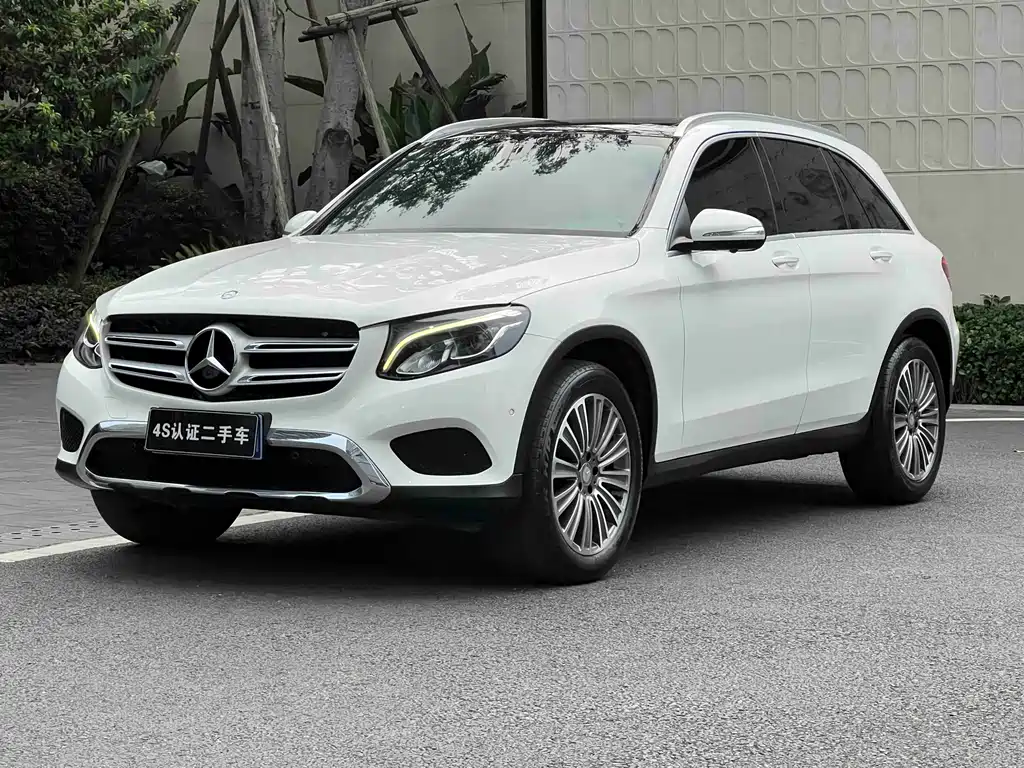 Купить Mercedes-Benz GLC