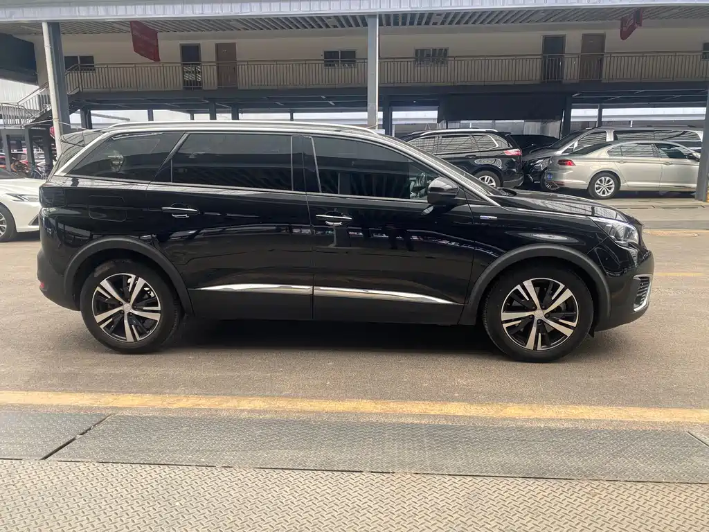 Peugeot 5008 350THP 7 seats Elite Edition, фото 4