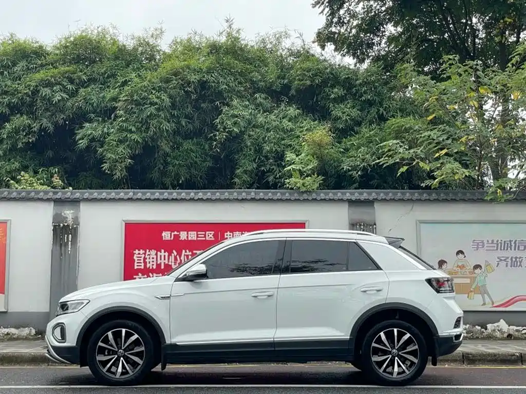 Volkswagen T-Roc — миниатюра 7