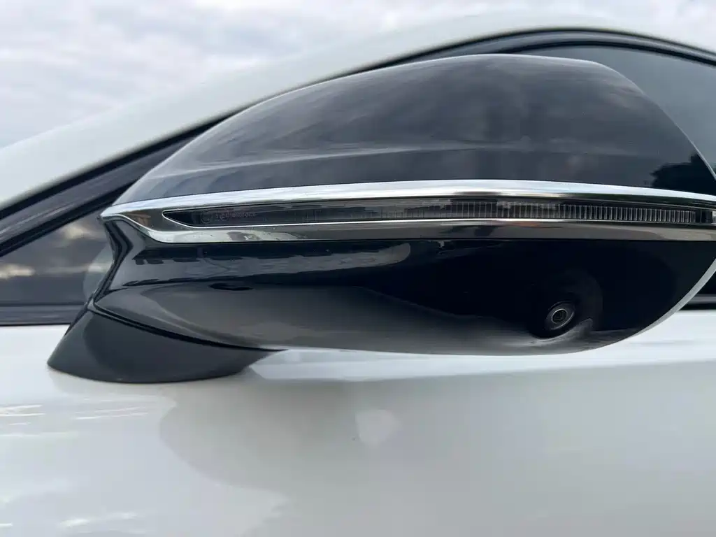 Hongqi Hongqi HS3 — миниатюра 12