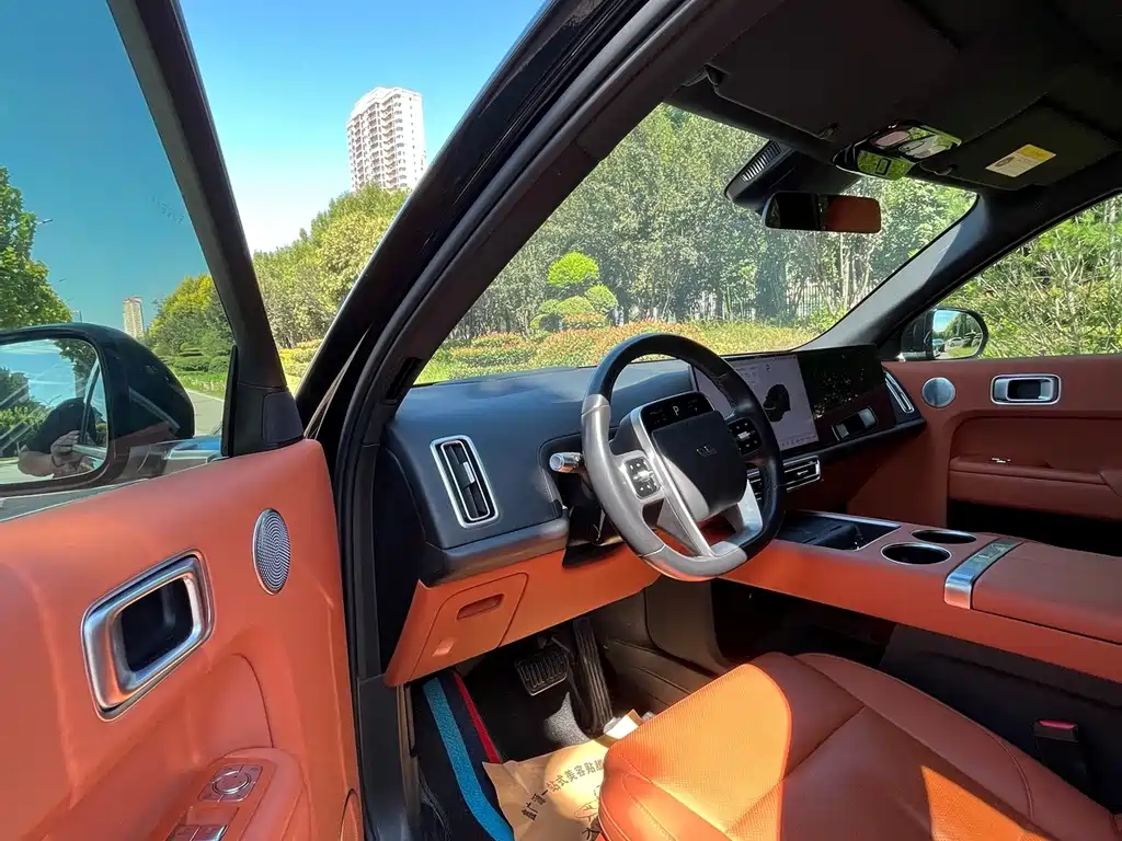 Li Auto Li L8 — миниатюра 2
