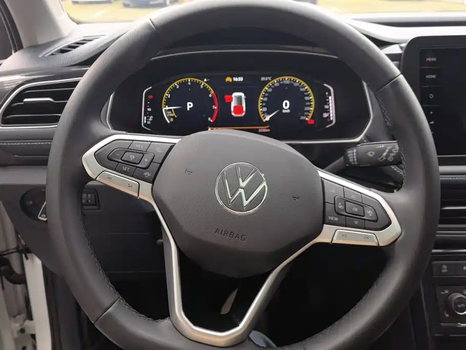 Volkswagen Tharu — миниатюра 15