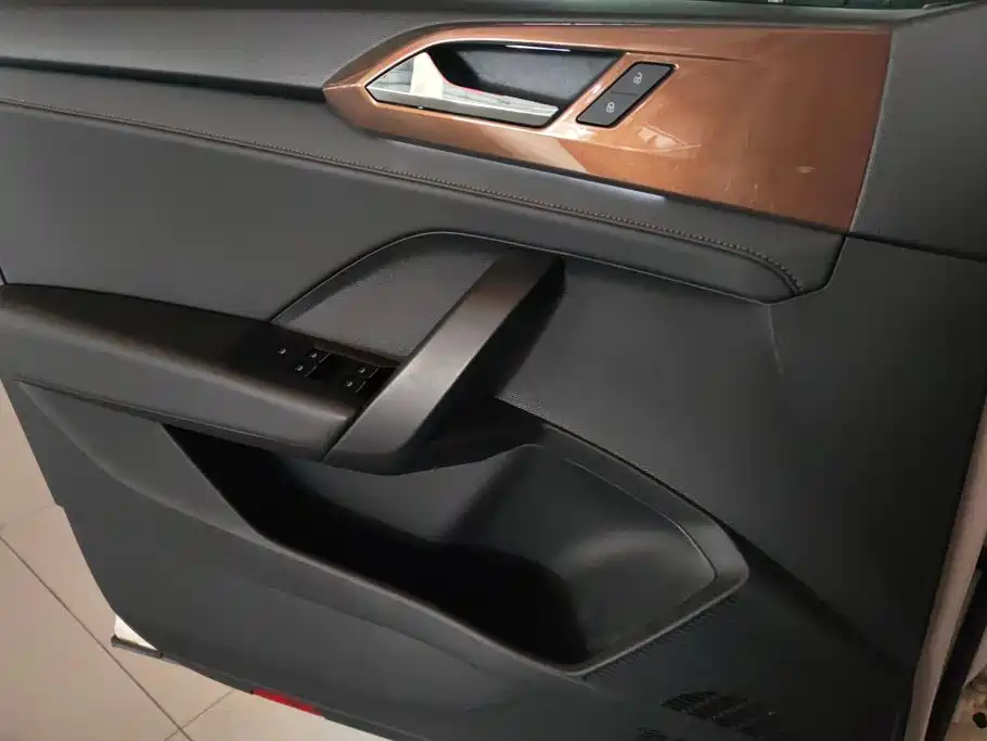 Volkswagen Tharu — миниатюра 7